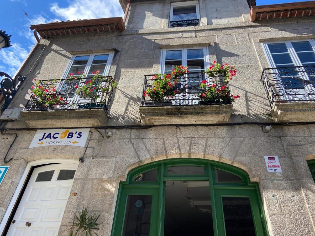 Jacob's Hostal