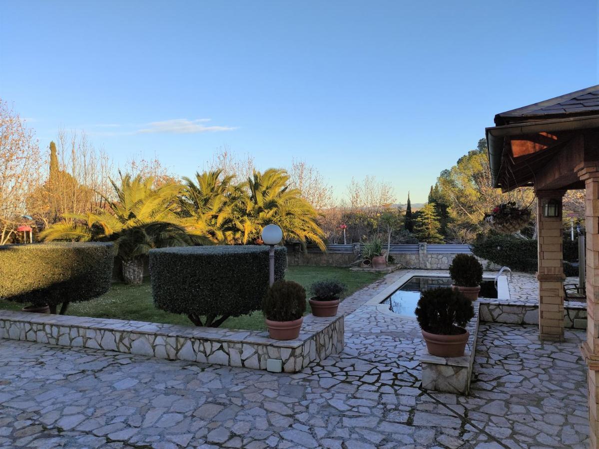 Casa Escosa Las Lomas * Villanueva de Gallego