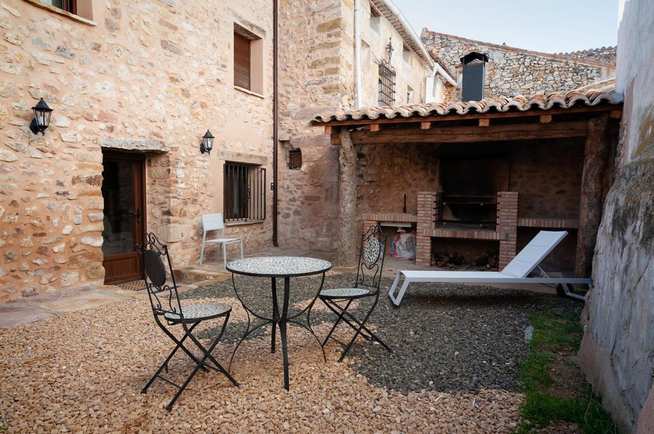 La Casa El Cura Country house Campillo de Duenas