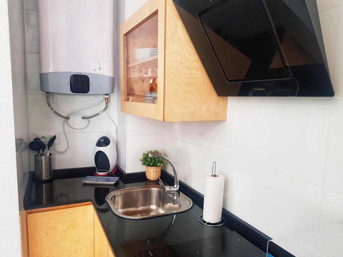 Nuevo Y Céntrico Con Aire Acondicionado Y Wifi -solo Familias O Parejas- Apartamento Conil De La Frontera