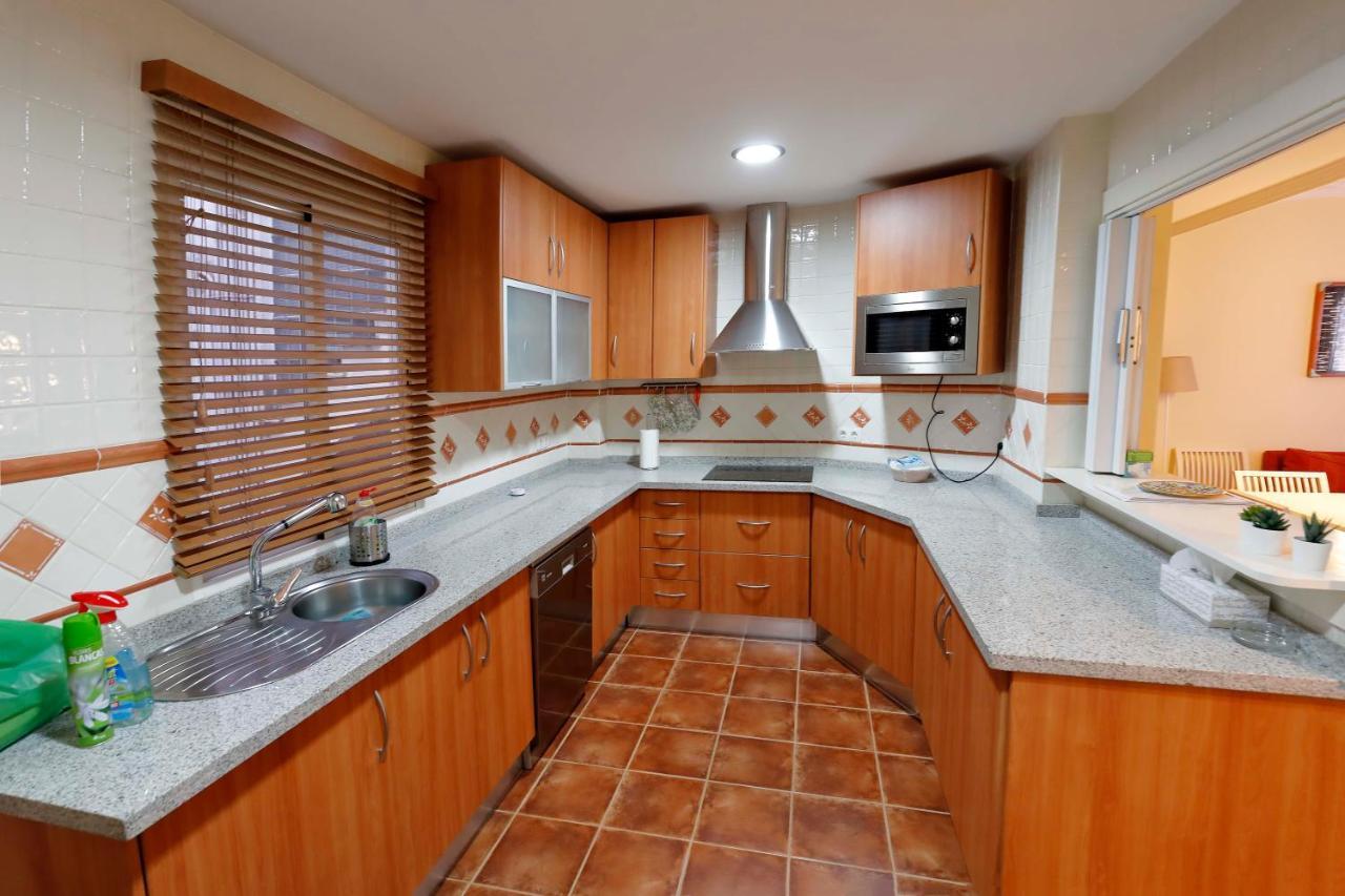 Apartment Center Paseo Apartment: Renovated With Double Garage