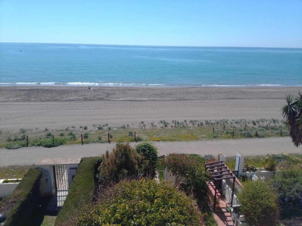 Con Acceso Directo A La Playa Apartment *