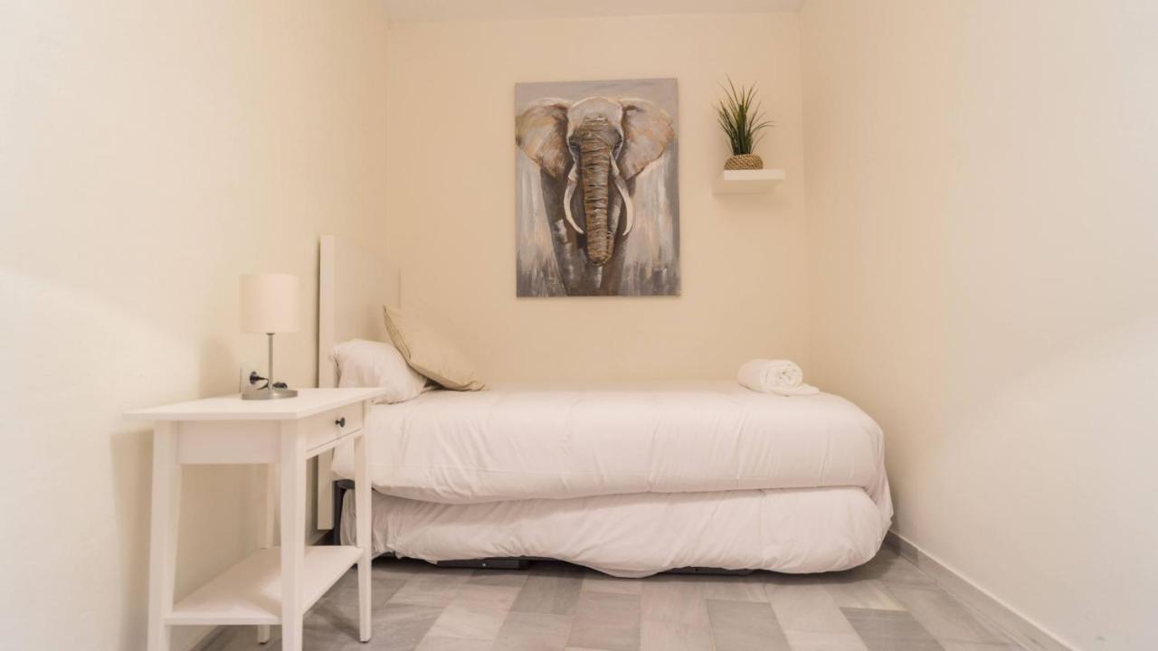 Rentalsevilla Descubriendo Iglesias Apartment Seville
