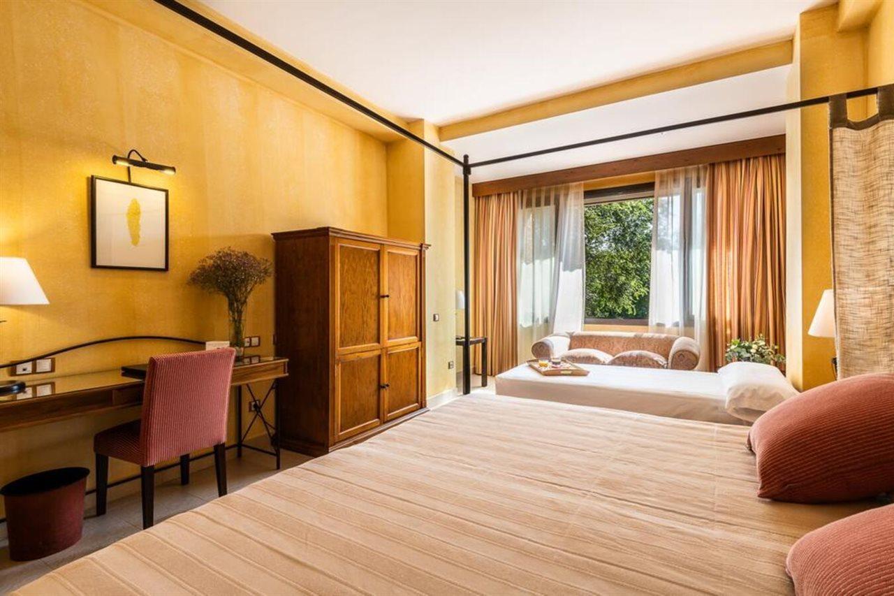 Intelier Airen Hotel 4*