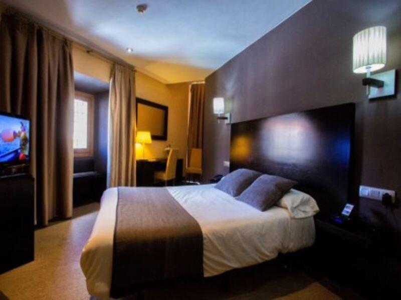 Monasterio Benedictino Hotel Calatayud