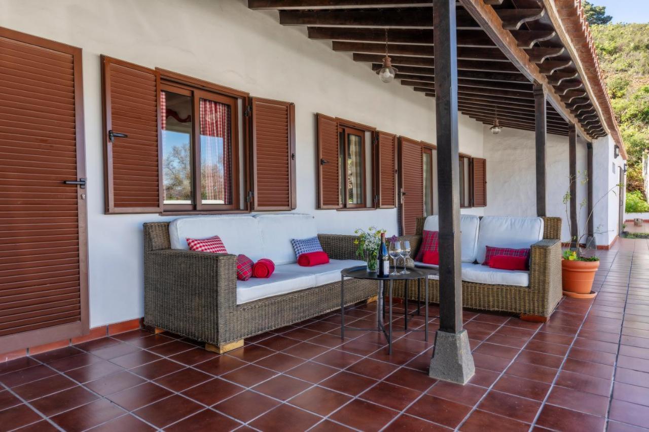 Montana Colorada Villa El Paso
