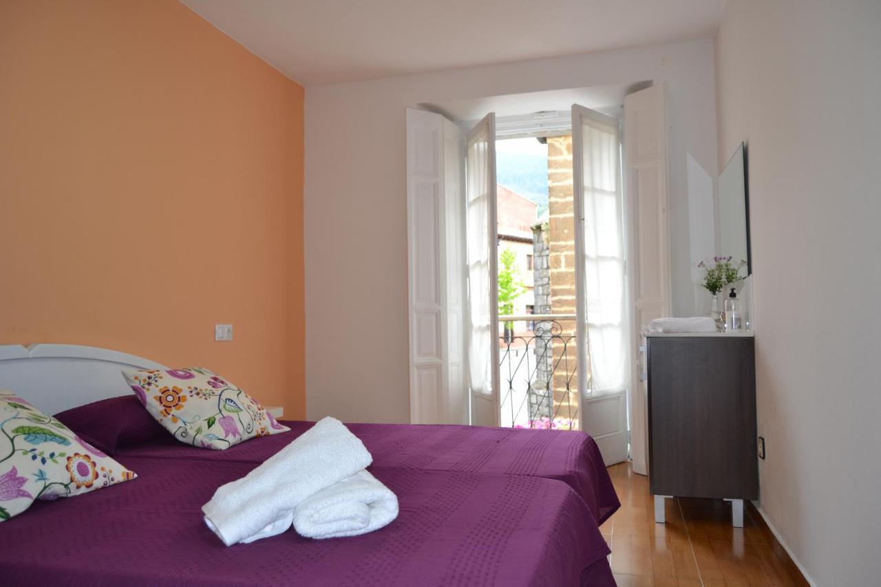 Hostal Valle Del Nonaya Salas (Asturias)