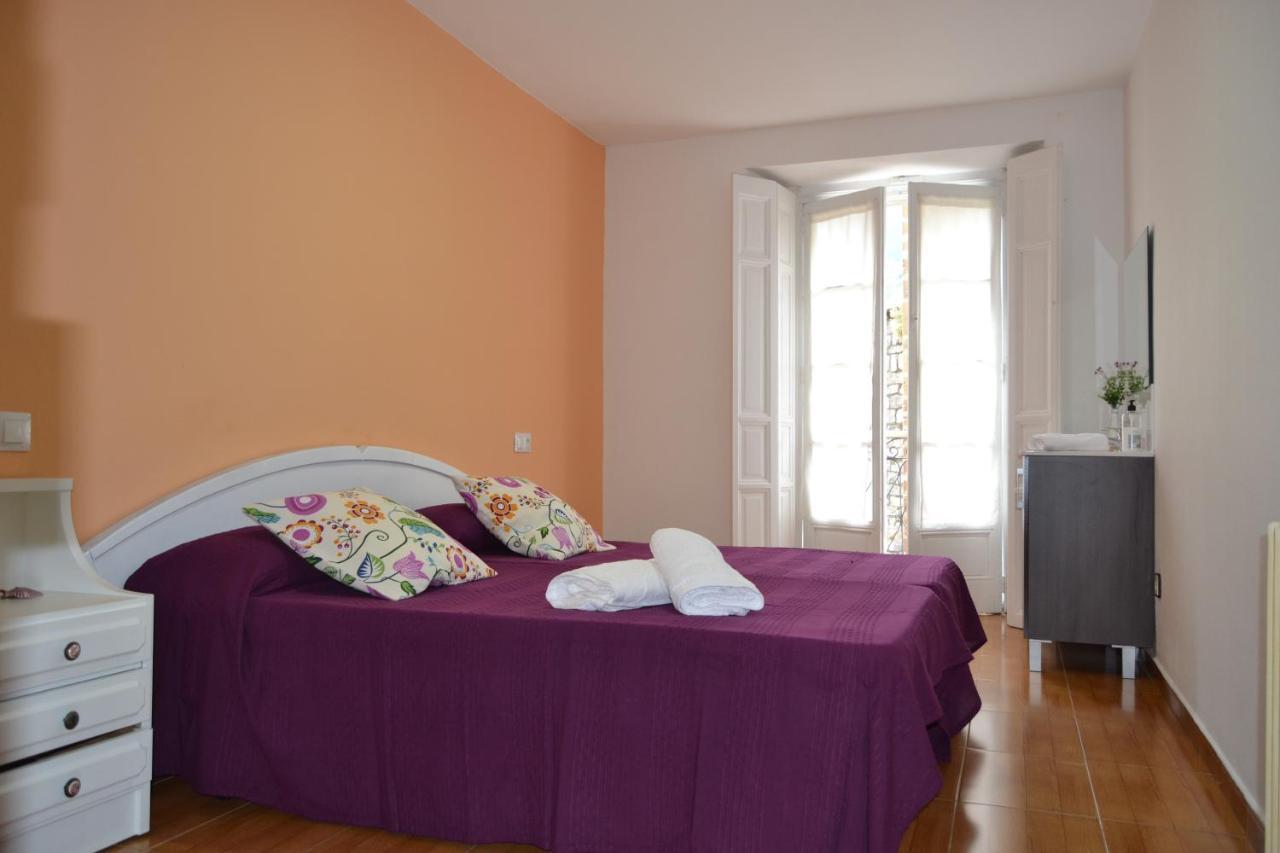 Valle Del Nonaya Hostal
