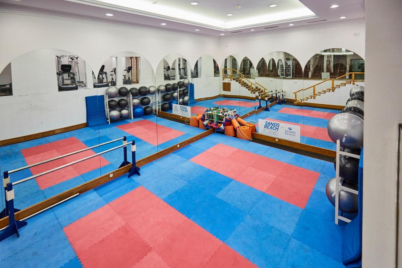 Hotel Sands Active