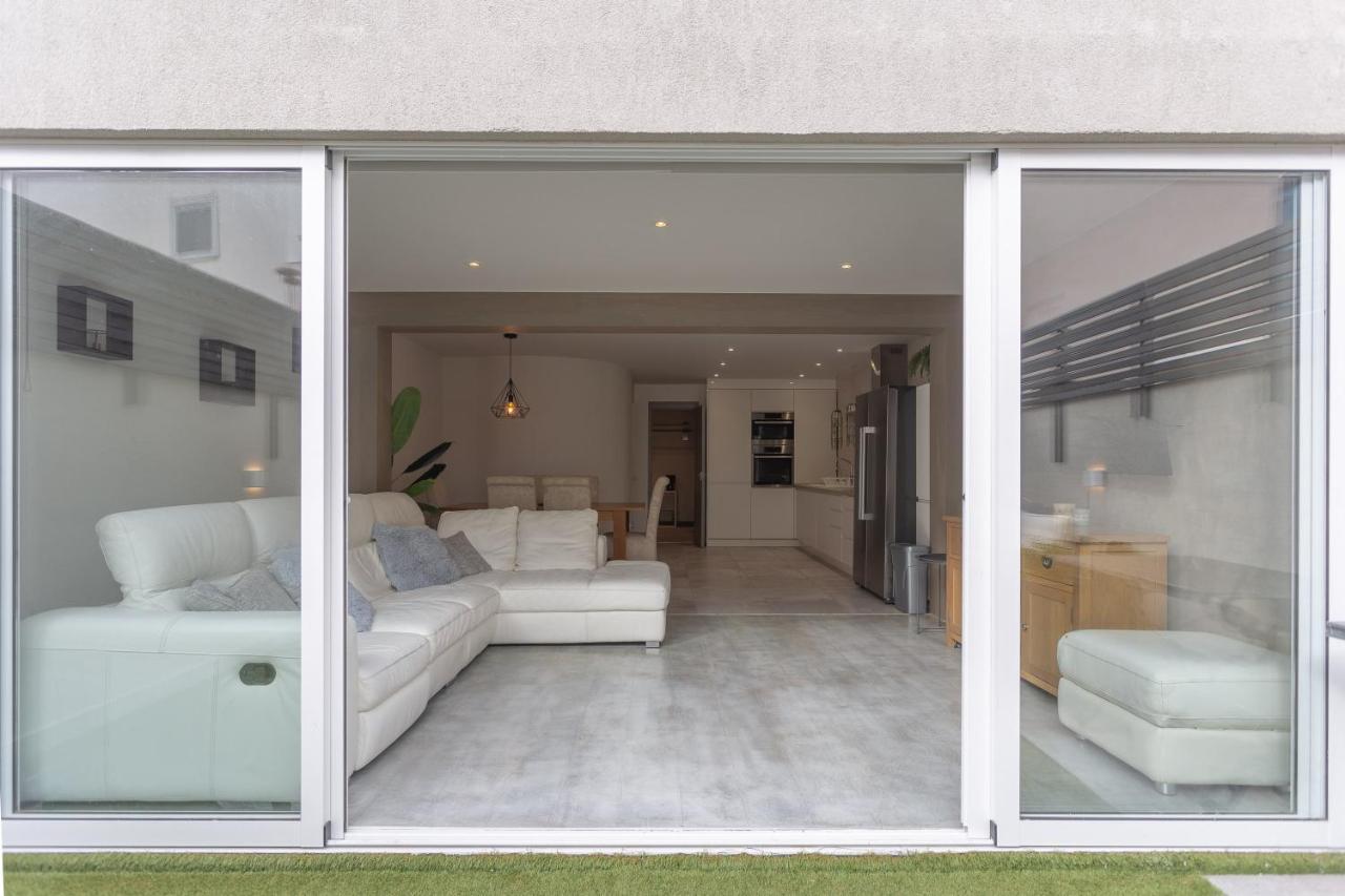 Modern 3 Bedroom Duplex Adeje Center Holiday home Costa Adeje (Tenerife)