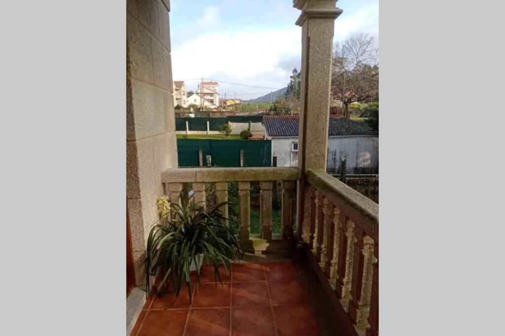 La Casa De Aldan Entre El Mar Y El Bosque