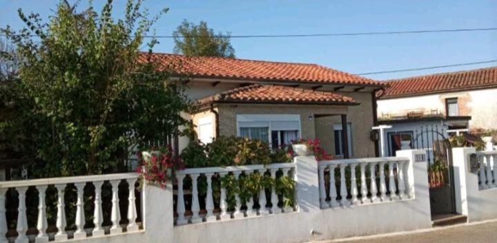 Casa Cascabelia. Cerca De Santillana Del Mar Сasa de vacaciones *