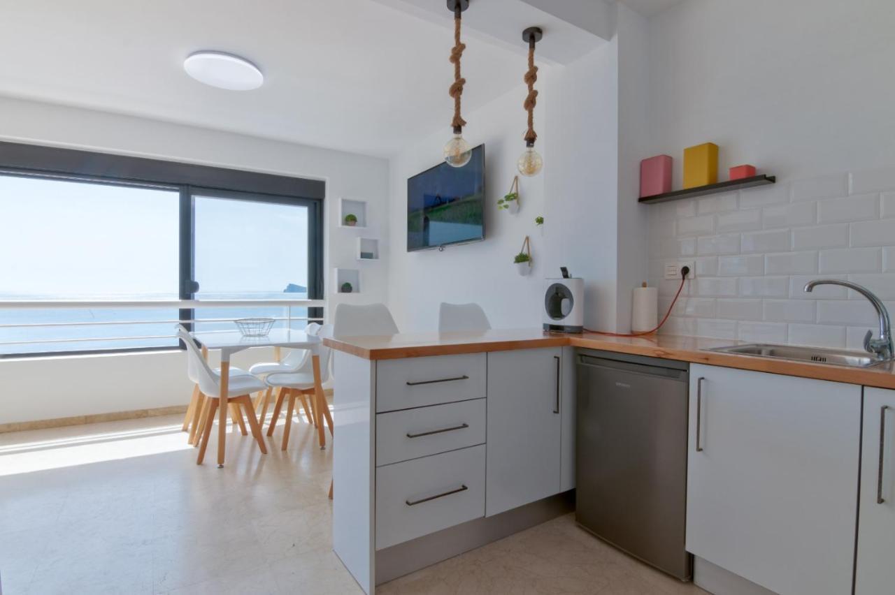 Luminoso En Primera Línea De Playa Apartamento Benidorm