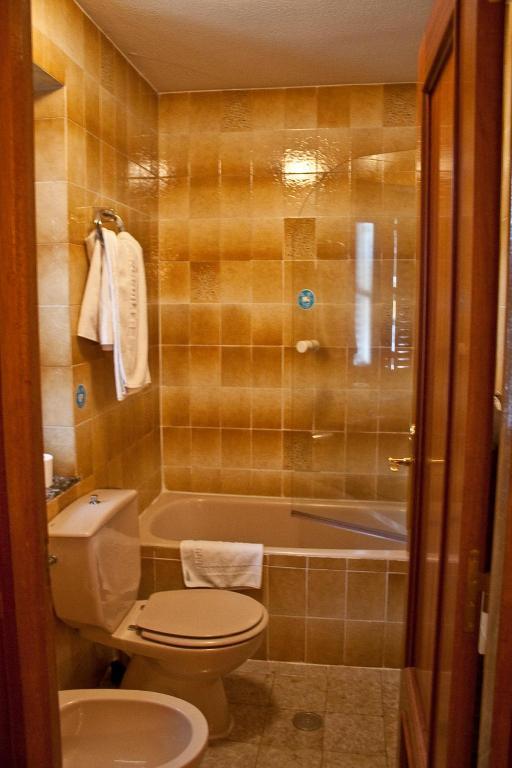 Aribel Longinos Guest house