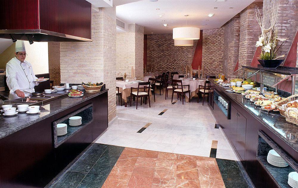 Catalonia El Pilar Hotel
