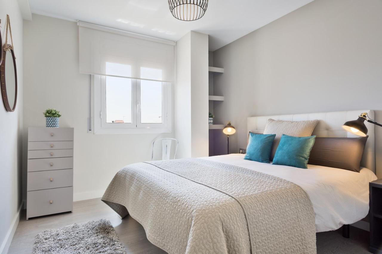 Apartamento Spaces Oasis Penthouse 3 Bedroom, 2 Bathroom, Terrace, Pool, Sleeps Up To 6 Sitges