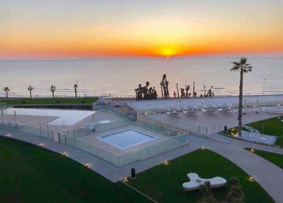 5* Apt, Location, Playa San Juan, Heated Pool Apartment Alicante