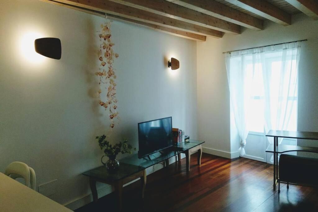 Tu Hogar En El Camino. Centro. Vut. Wifi Apartment