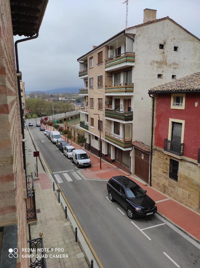 Piso 2º En Calle Navarra *