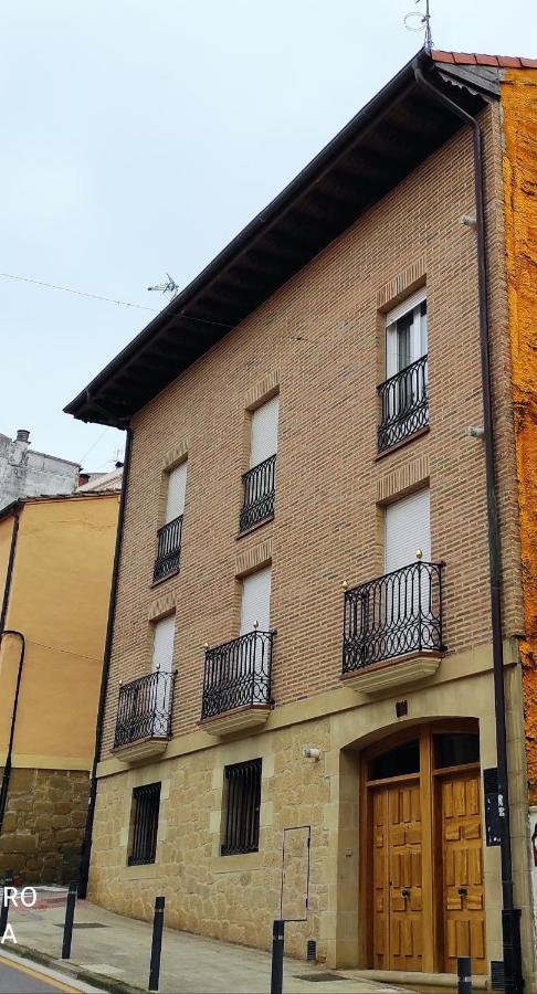 Piso 2º En Calle Navarra