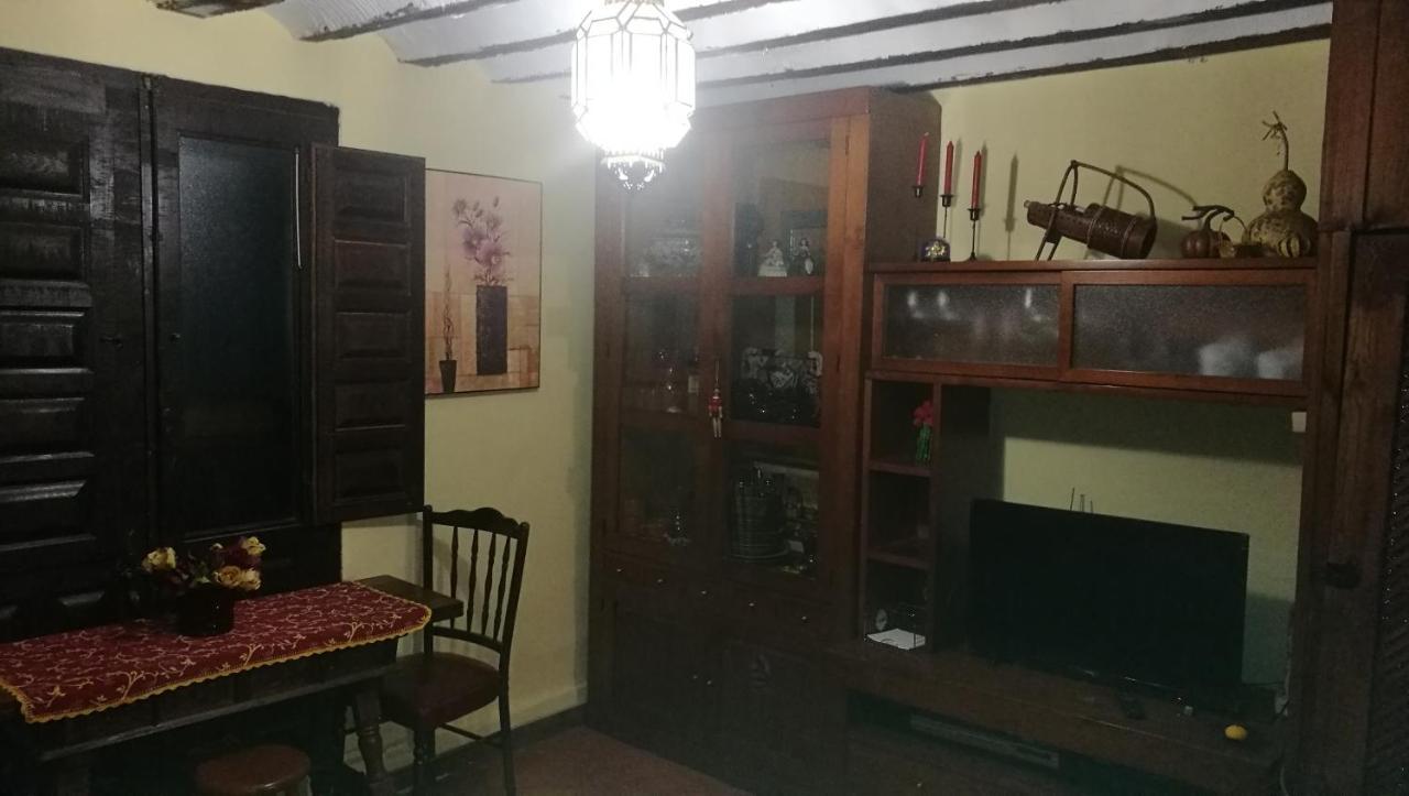 El Soportalillo De La Fuente Vieja * Tendilla