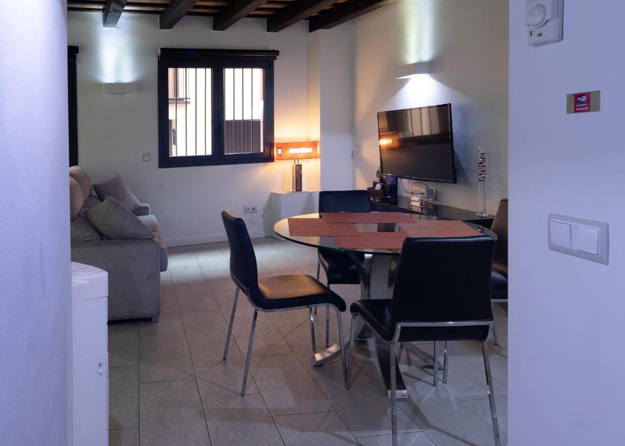 Y Habitacions Entre Volcans Apartment