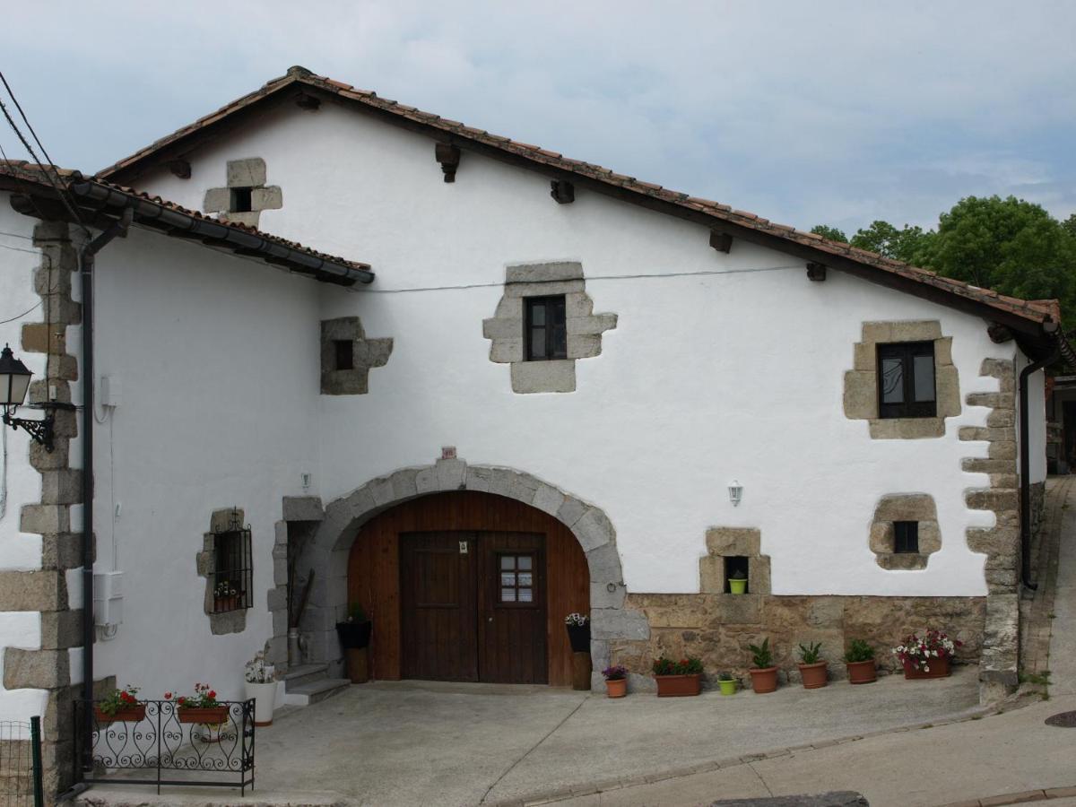 Charming House In With Mountain View Baraibar