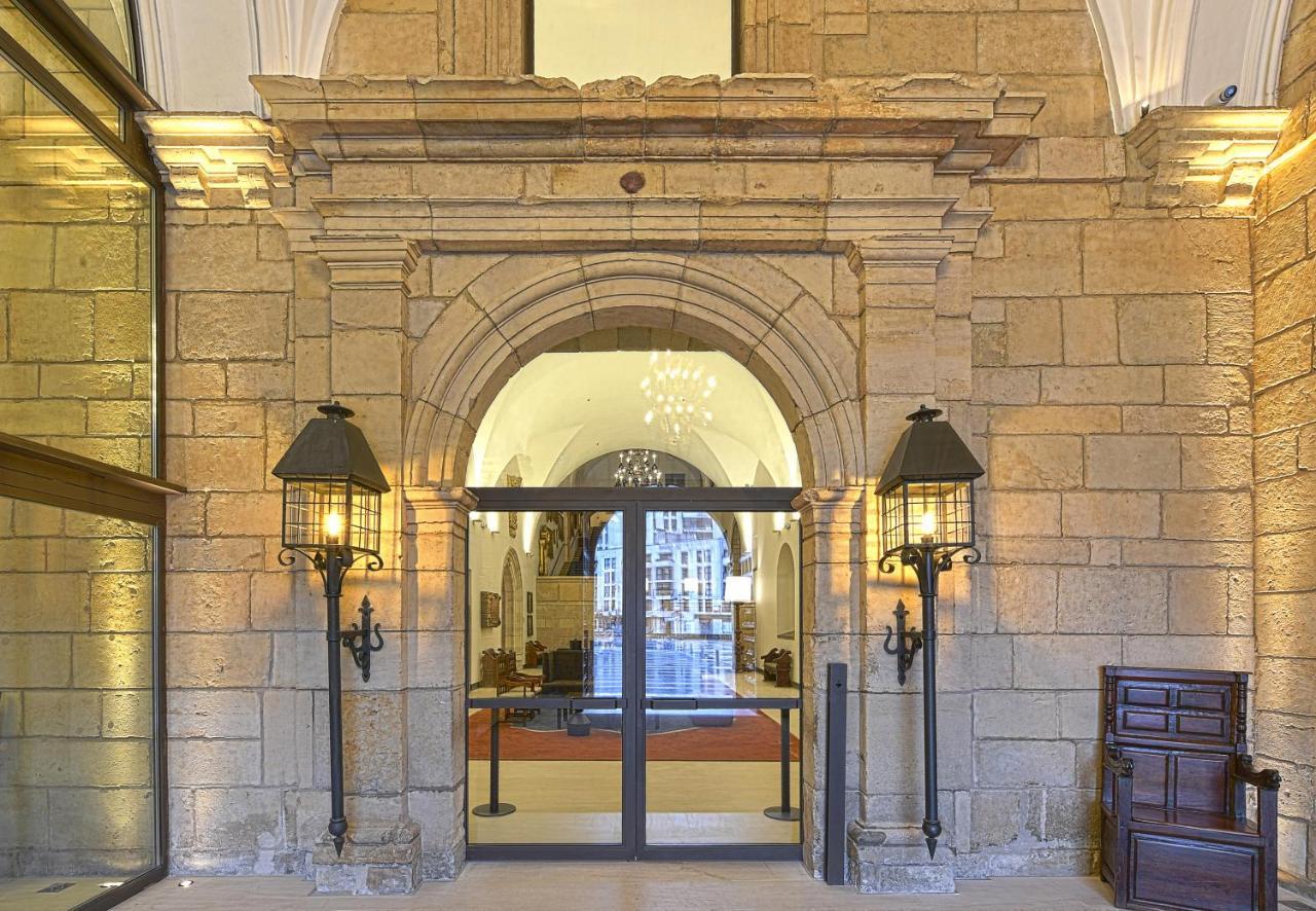 De Turismo De Hotel 5*
