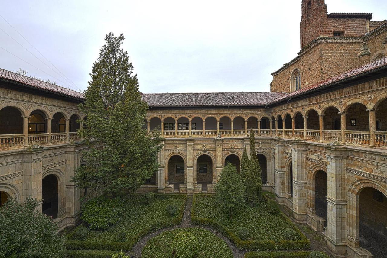 De Turismo De Hotel