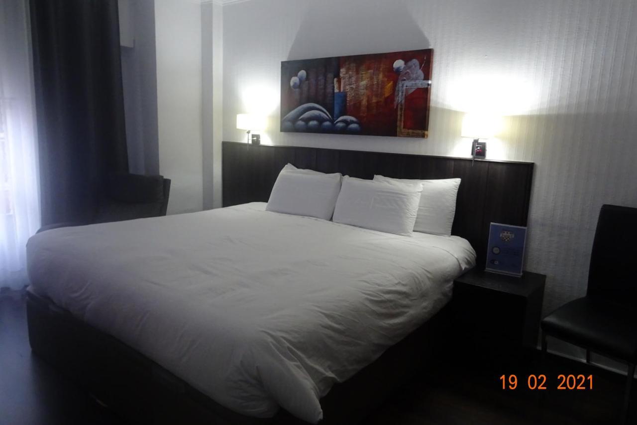 Carlos Iii Hotel
