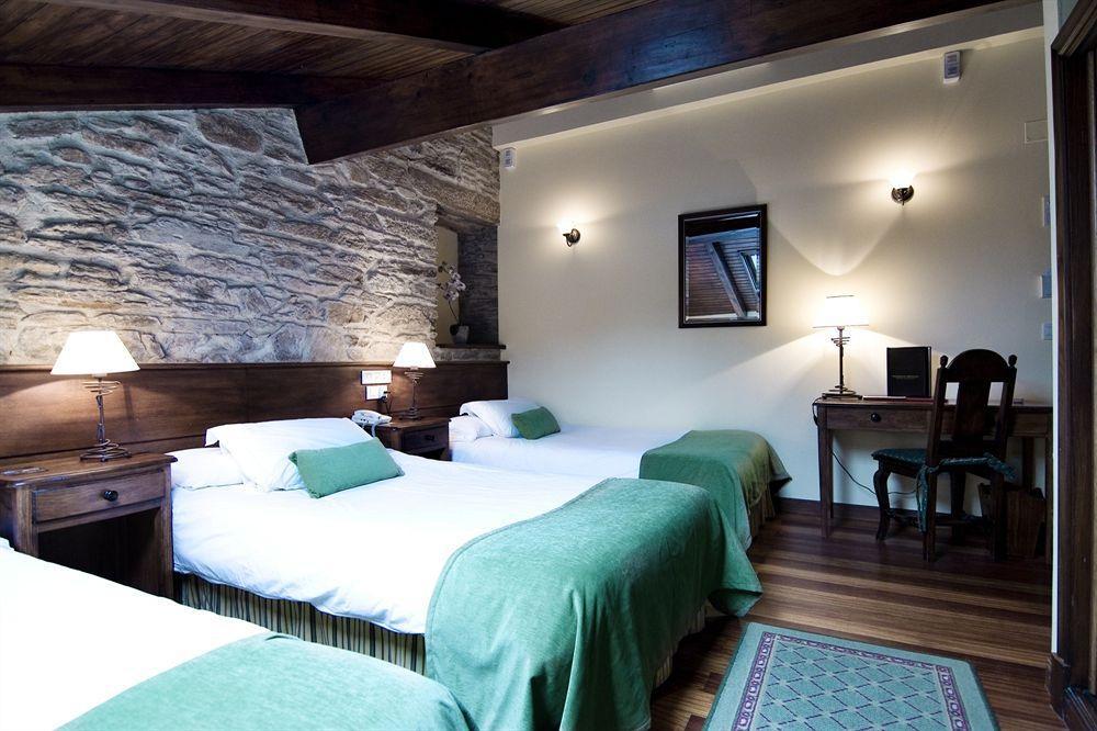 Virxe Da Cerca By De Compostela Hotel