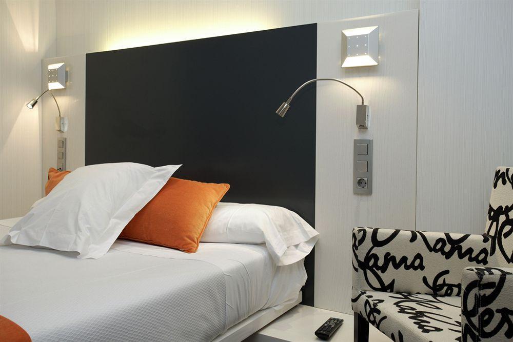 Petit Palace Canalejas 2*