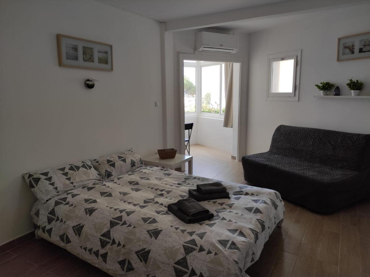 Coqueto Estudio Con Vistas En *