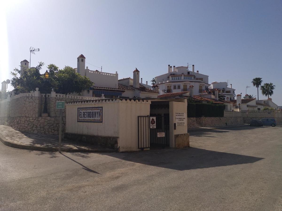 Parchís Con Piscina