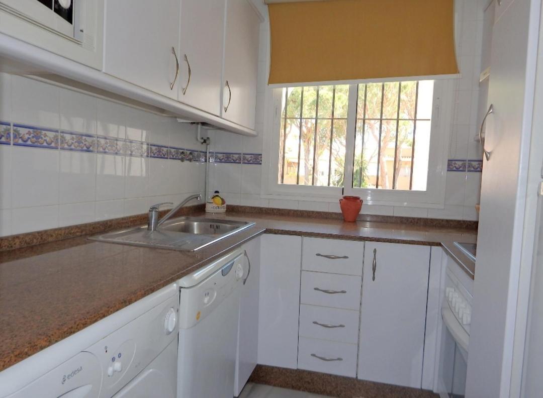Apartment La Barrosa ,urb Veleros
