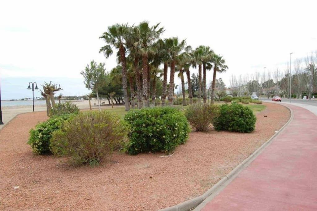 Apartamento Junto Al Mar - By The Sea Apartment L'Ampolla