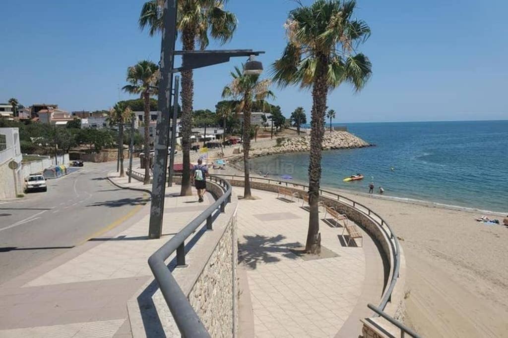 Apartamento Junto Al Mar - By The Sea Apartment L'Ampolla
