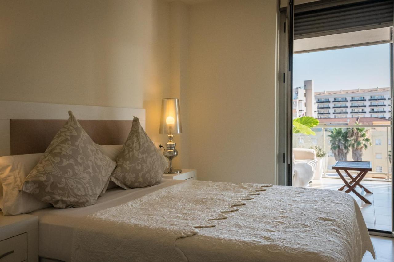 Lu Ambassador Apartamento