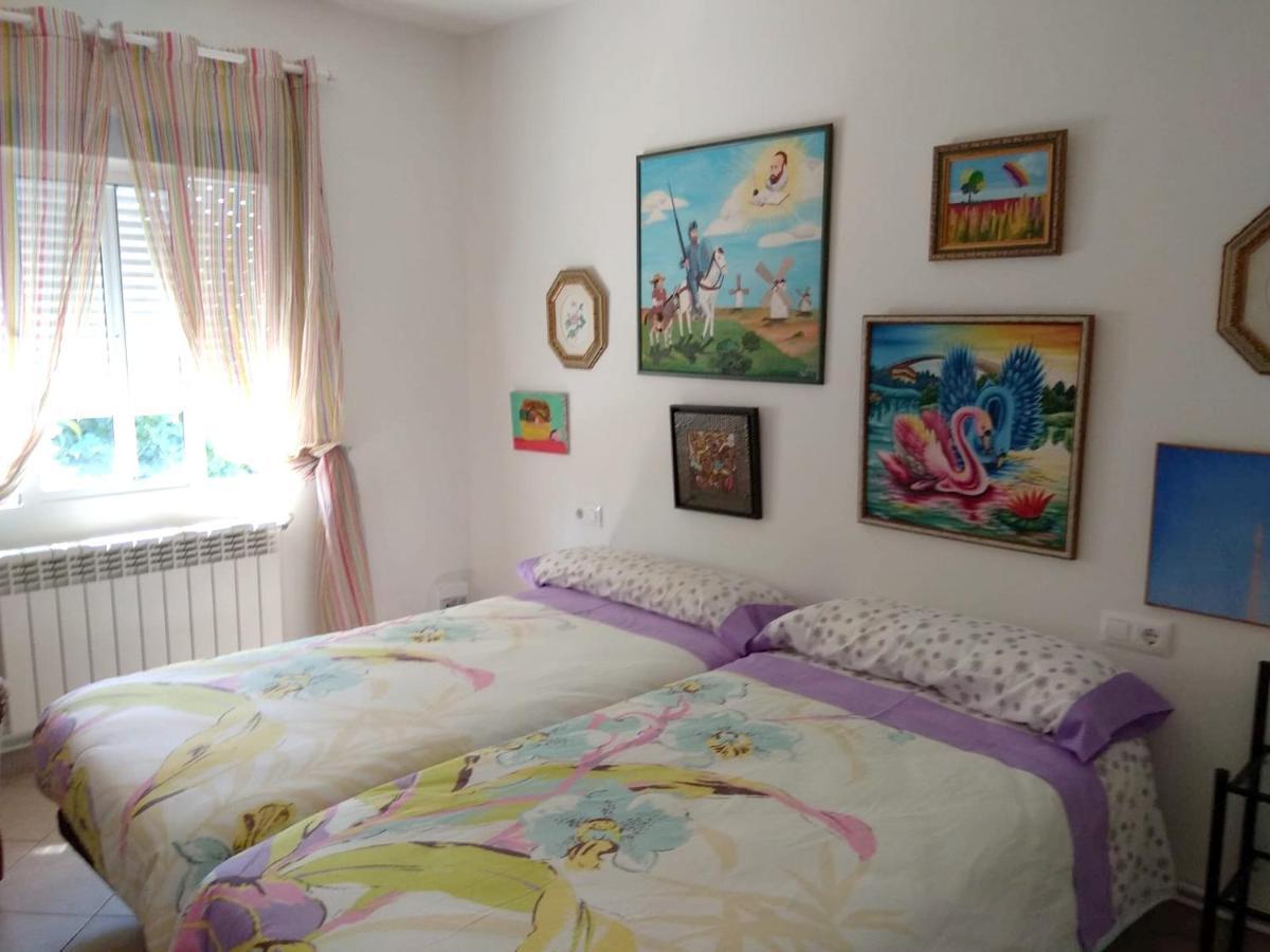 Spacious House With Garden In - Family-friendly Сasa de vacaciones *