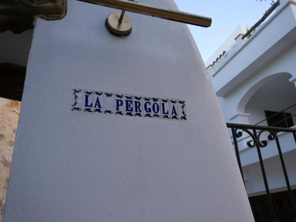 La Pergola Hostel Es Pujols