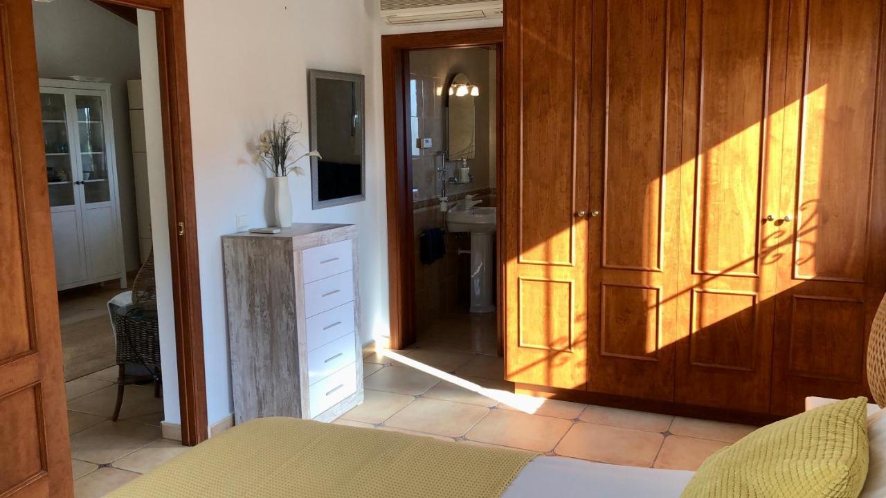 Casita In With Garden And Pool - Dog Friendly! Holiday home *