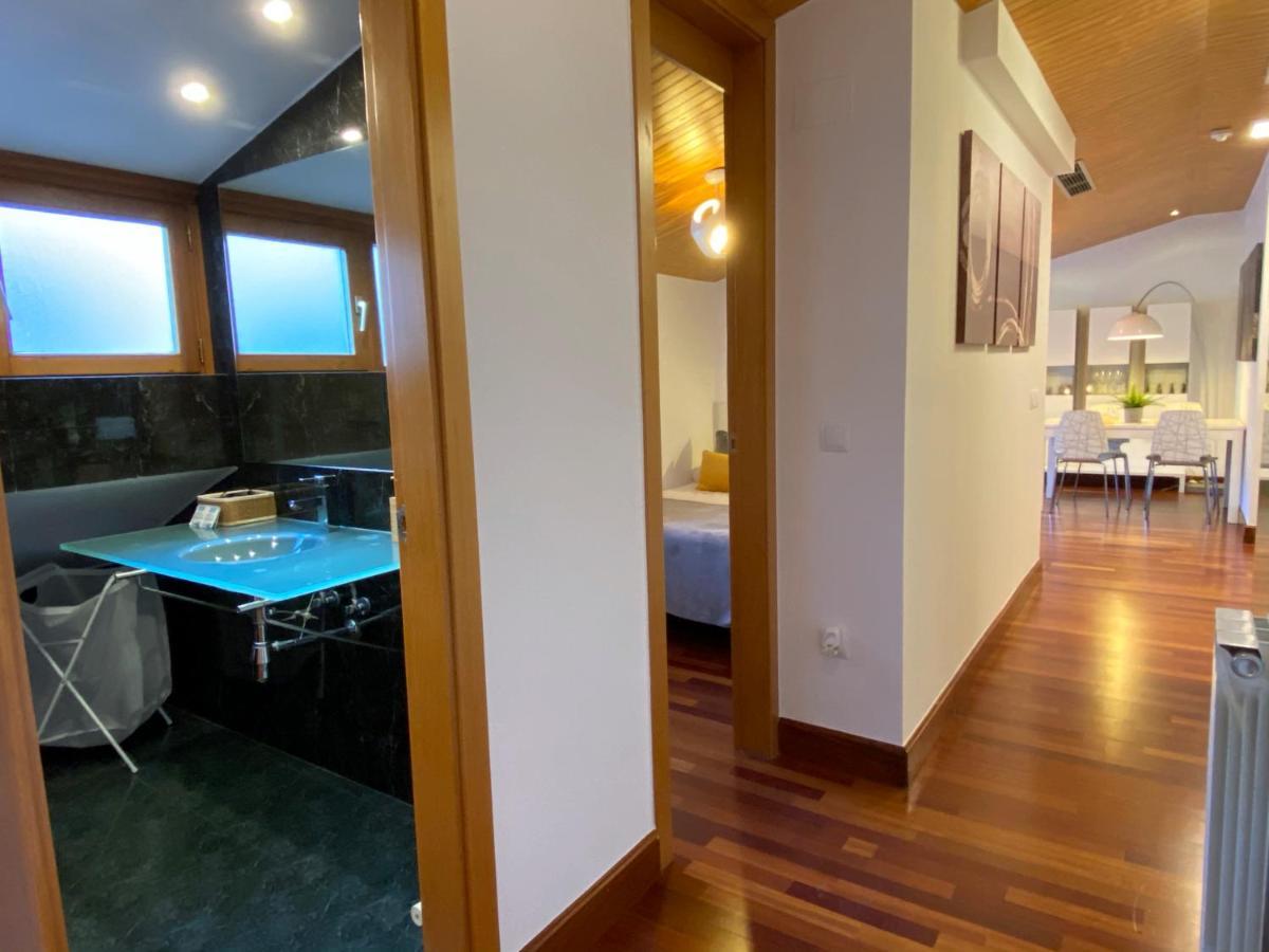 Homyat Atico Prior, Plaza Mayor Apartment *