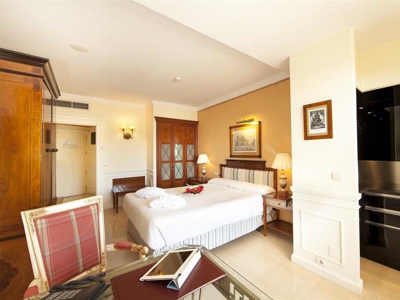 Apartamento Guadalpin Boutique