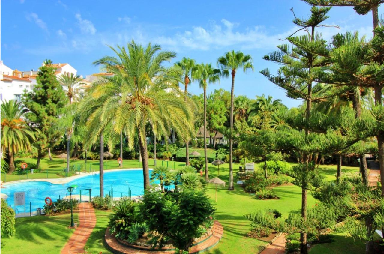Aparthotel Puerto Banus *