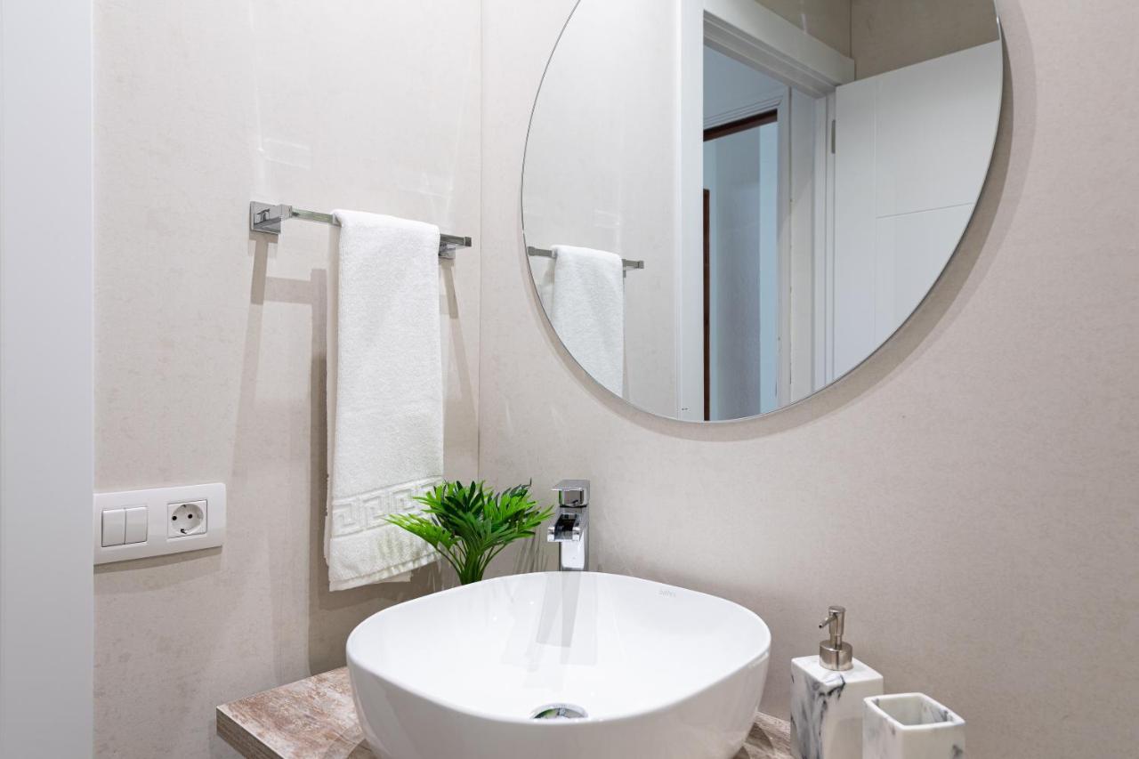 Moderno Estudio Junto A Plaza De Espana Apartment *