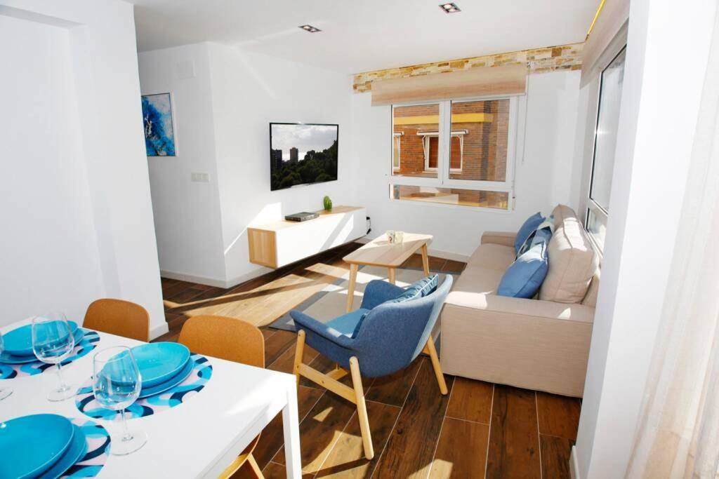 Apartamento Amazing 3bd Apt. Beach And Center + Parking *