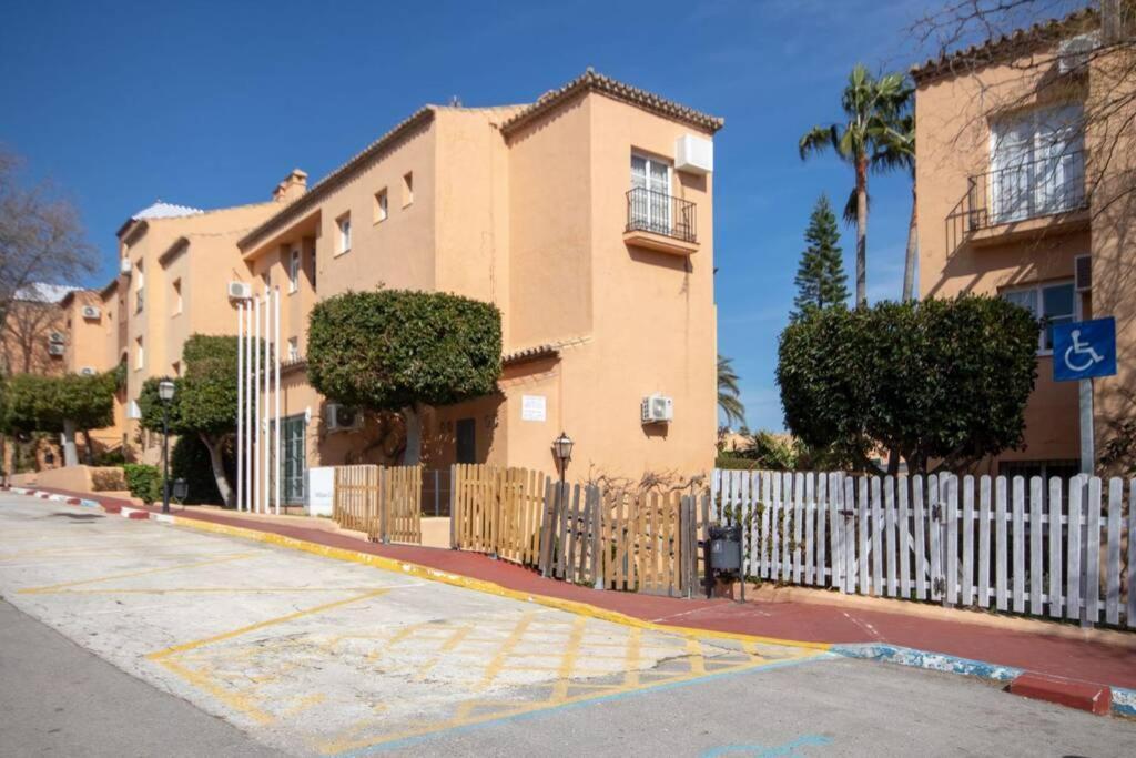 Mijas Costa - Riviera Del Sol - Splendid 2 Bedroom With Private Garden Sitio de Calahonda