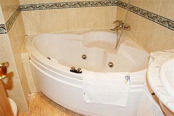 Cristal 1 Hotel *