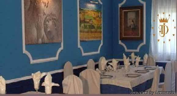 Estrellas Hotel 3*