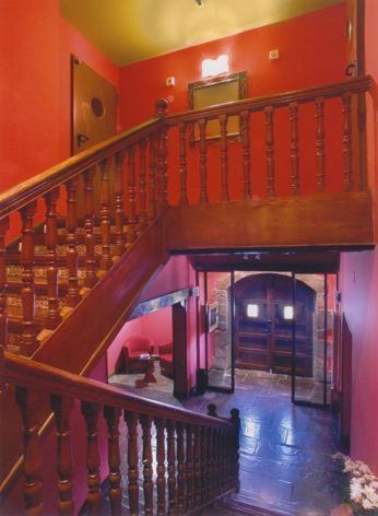 Hotel Ibaiondo 3*